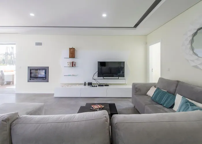 别墅 Do Moinho Ii *